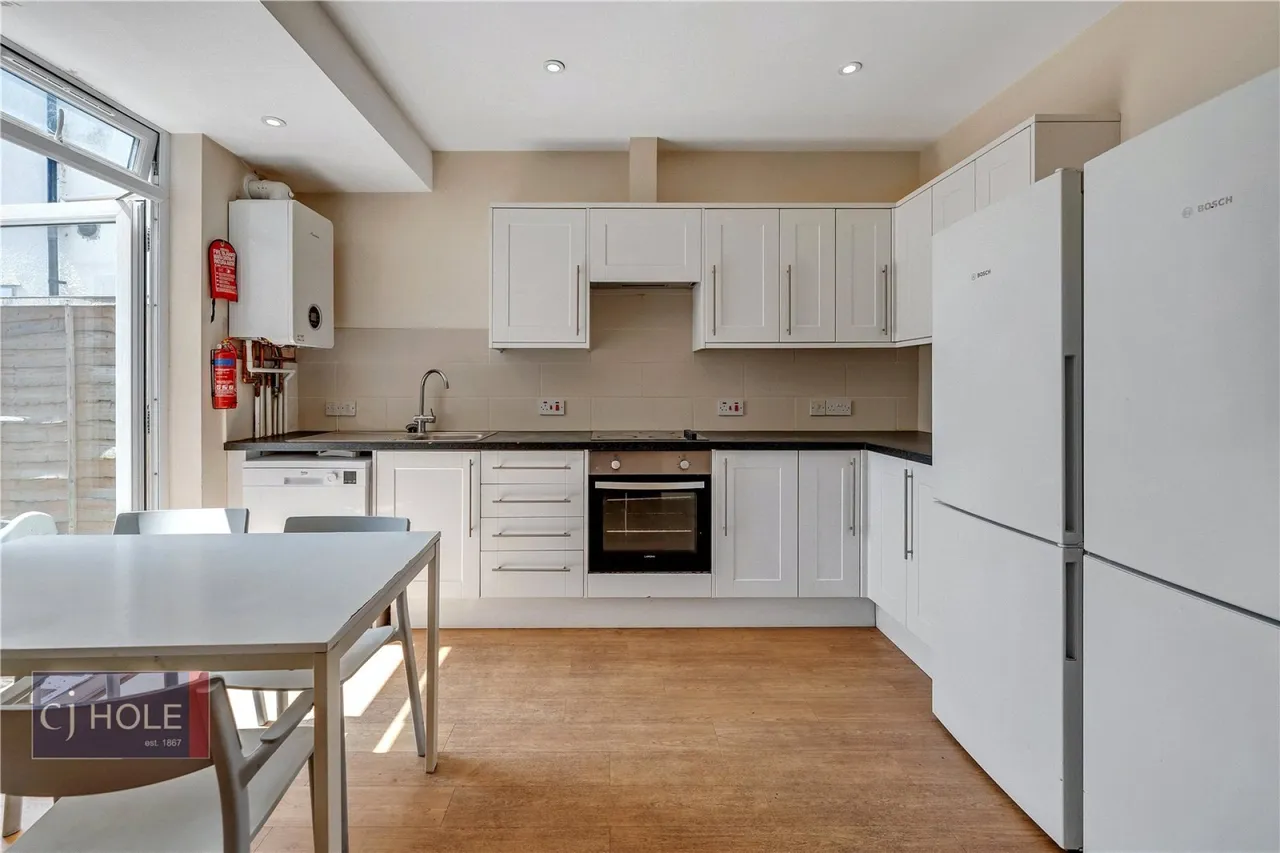 Douglas Road, Horfield, BS7, photo 2