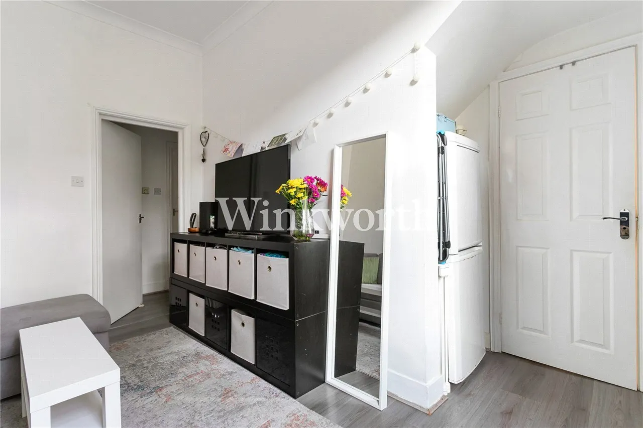Sylvan Avenue, London, N22, photo 5