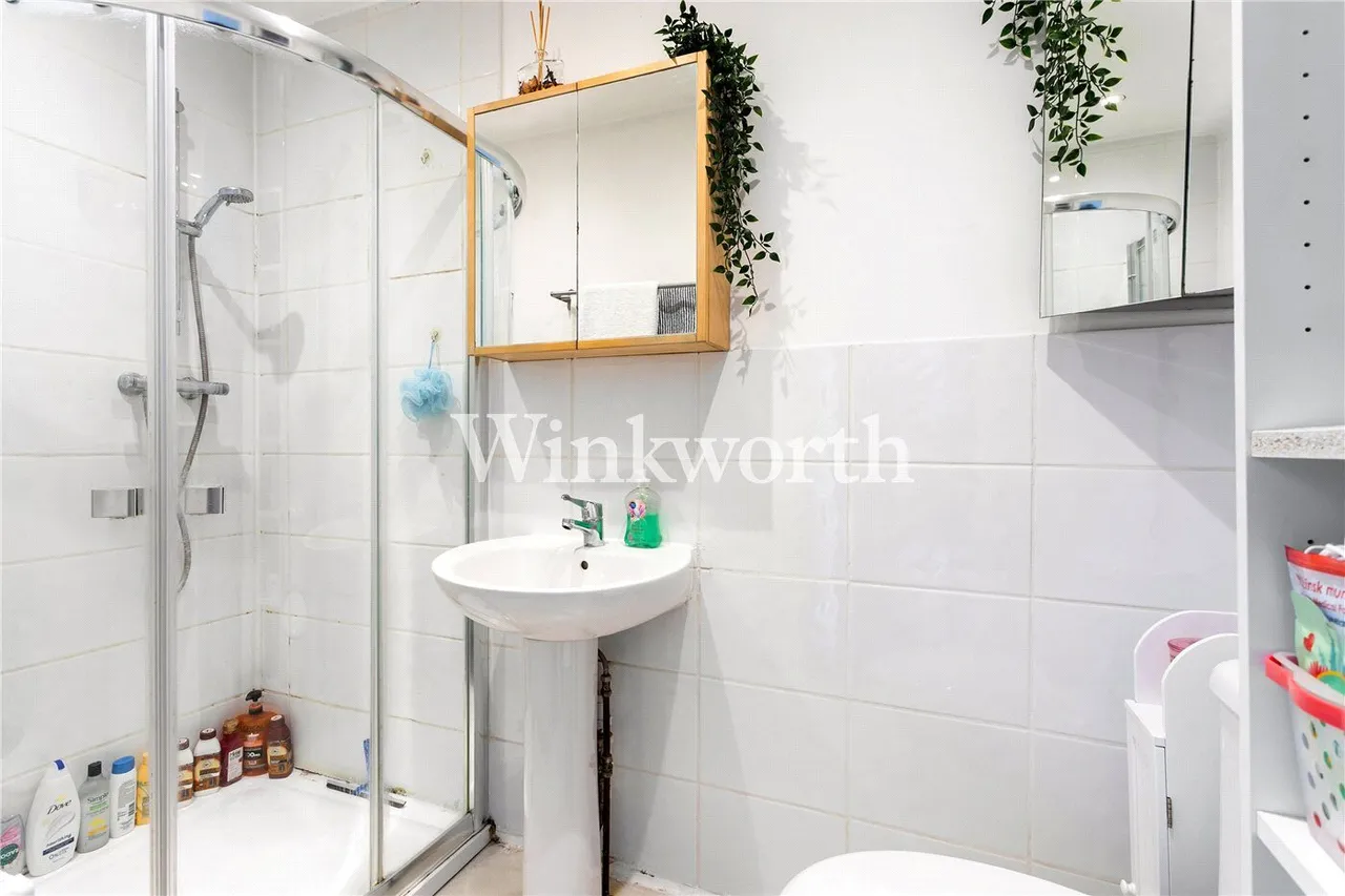 Sylvan Avenue, London, N22, photo 8