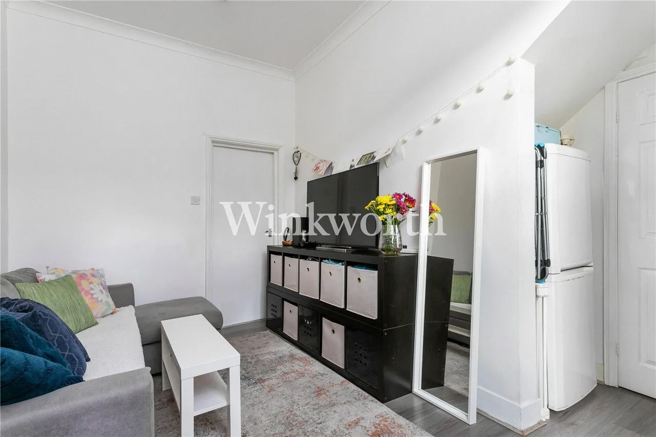 Sylvan Avenue, London, N22, photo 9