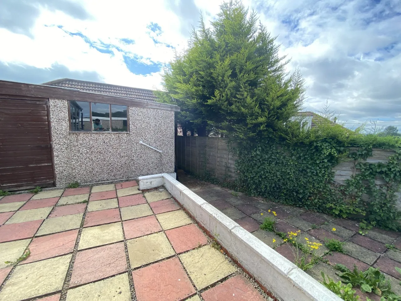 High Moor Crescent, Leeds, LS17, photo 12
