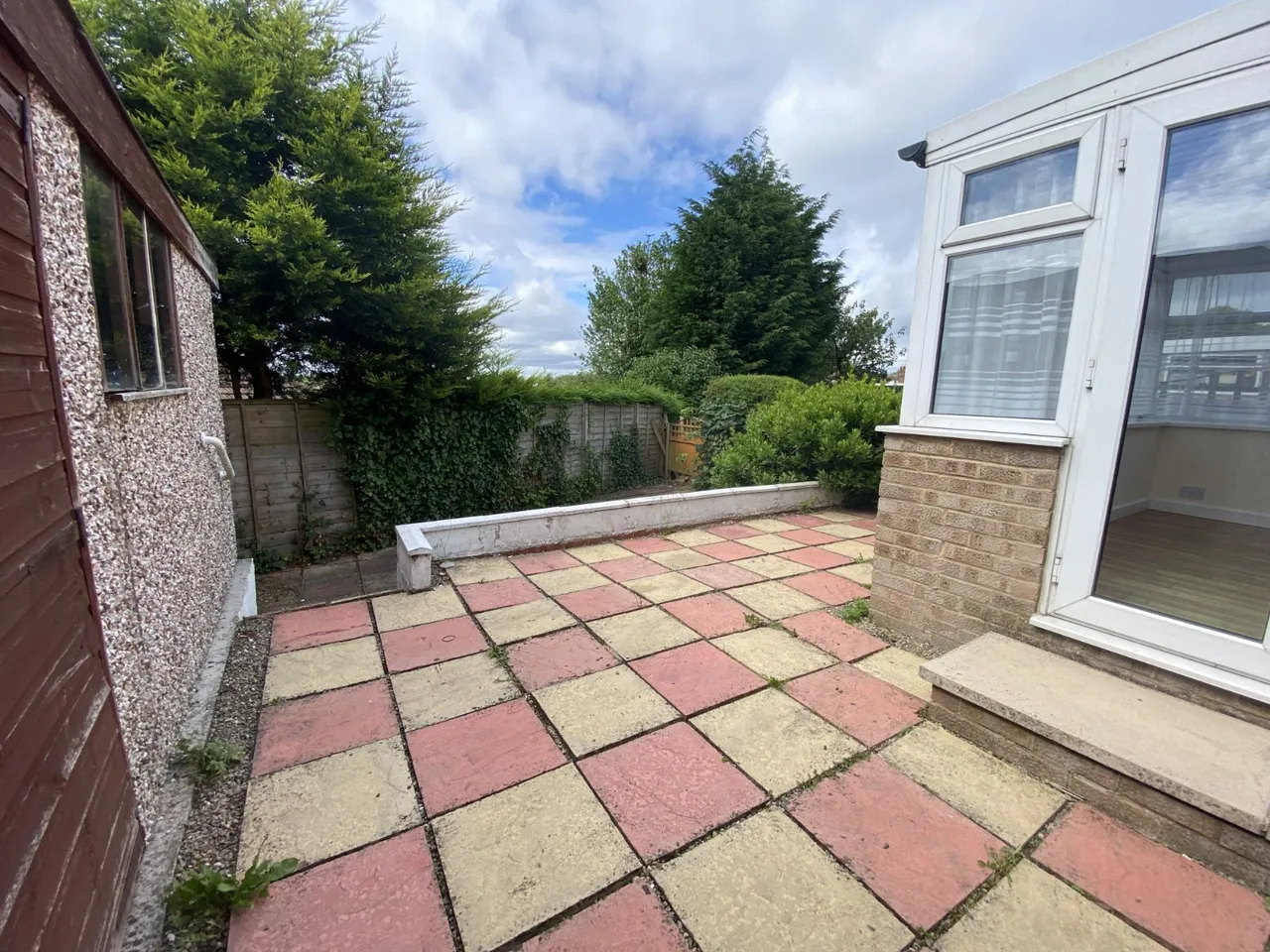 High Moor Crescent, Leeds, LS17, photo 11
