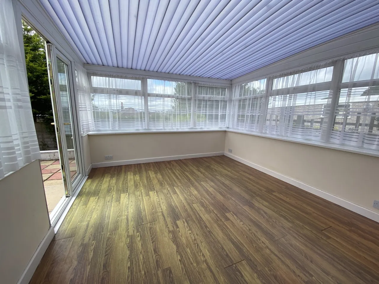 High Moor Crescent, Leeds, LS17, photo 6