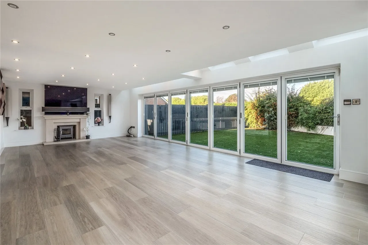 Ennerdale Close, Great Warford, SK9, photo 4