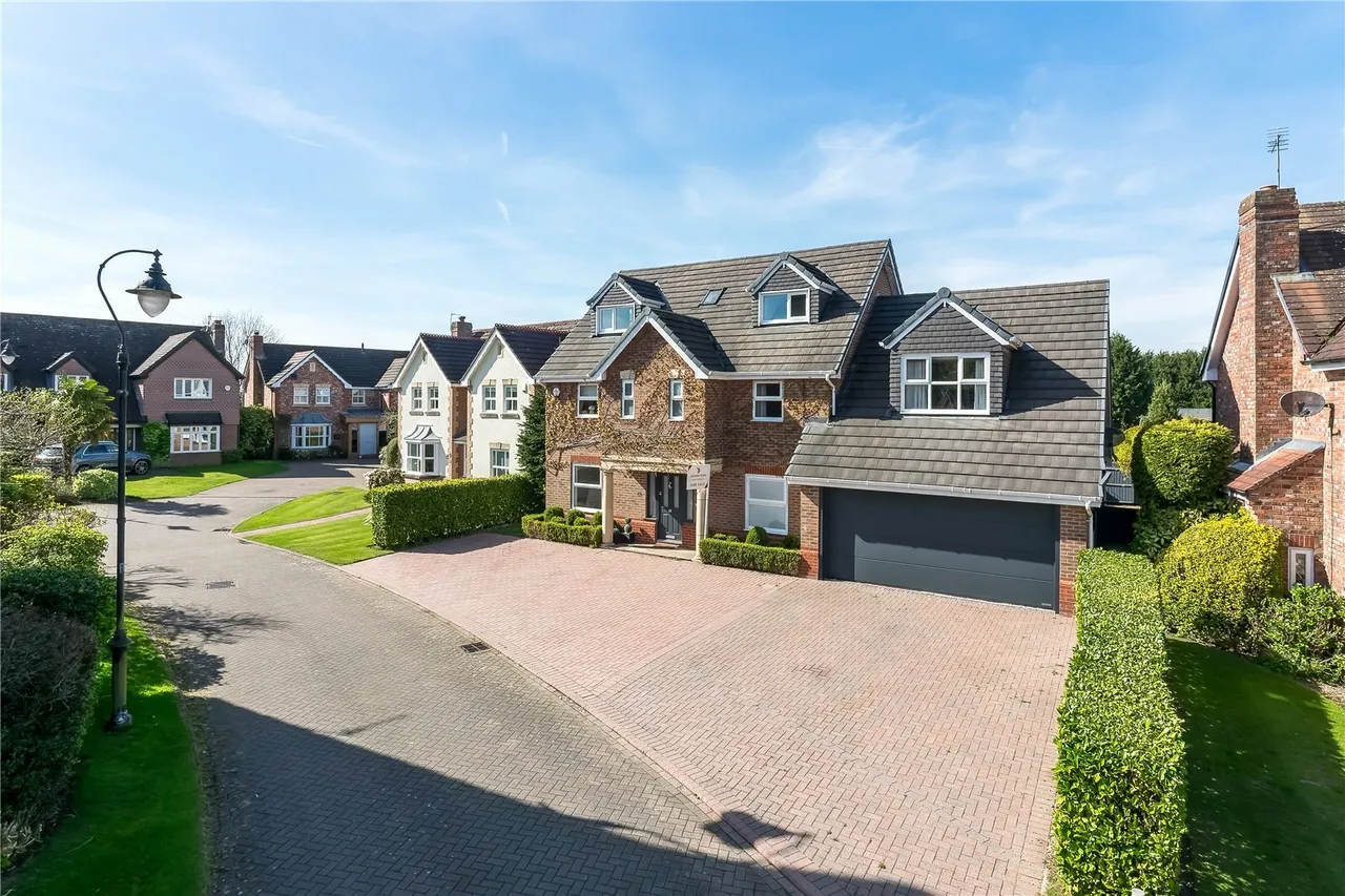 Ennerdale Close, Great Warford, SK9, photo 20