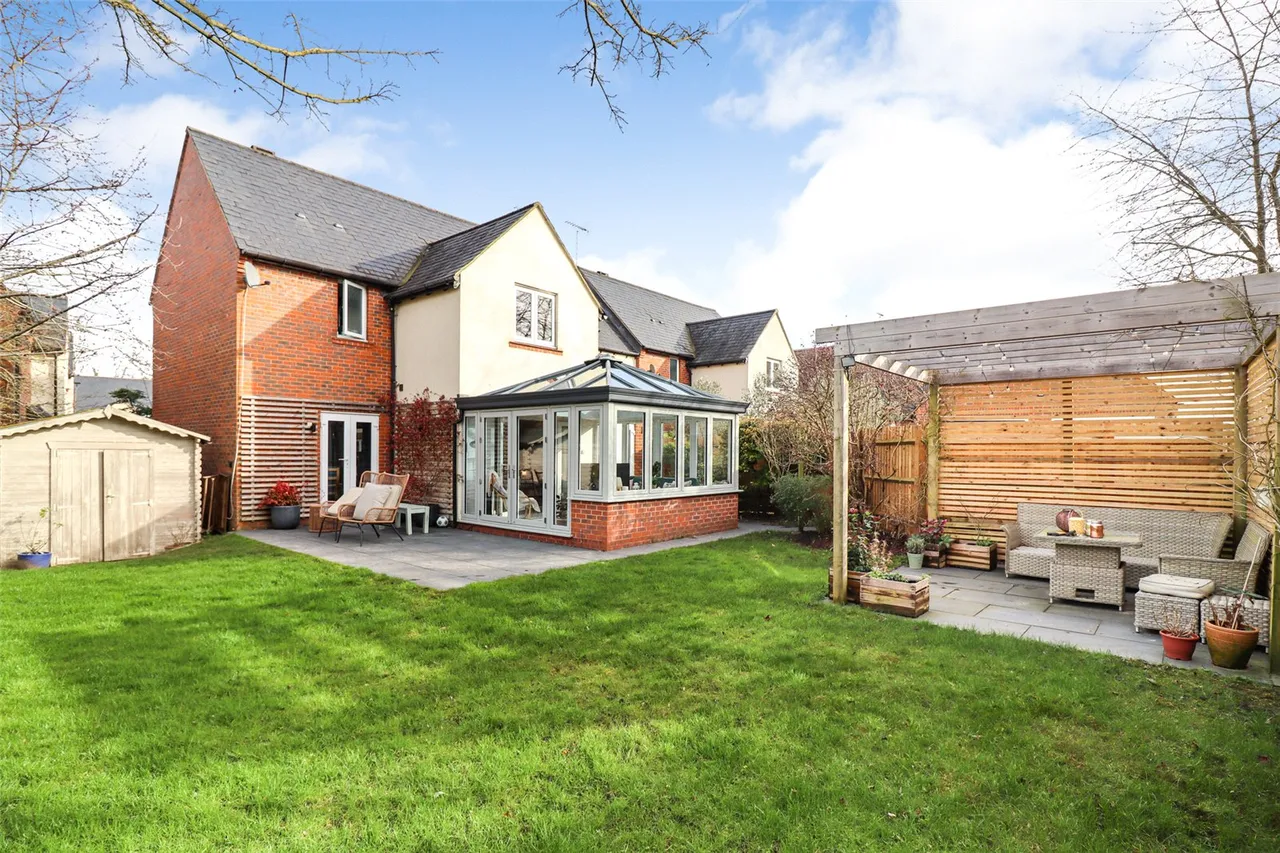 Farriers Close, Church Crookham, Fleet, Hampshire, GU52 0RW, photo 14
