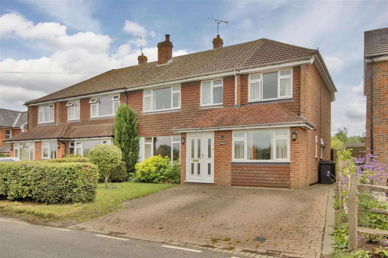 Ashes Lane, Hadlow, photo 3