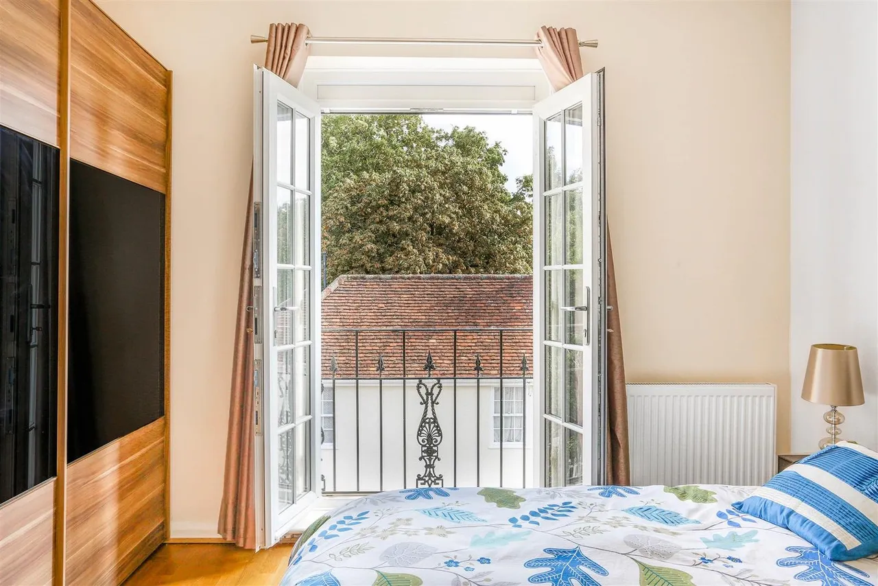 West Street, Carshalton, SM5 2PT, photo 10