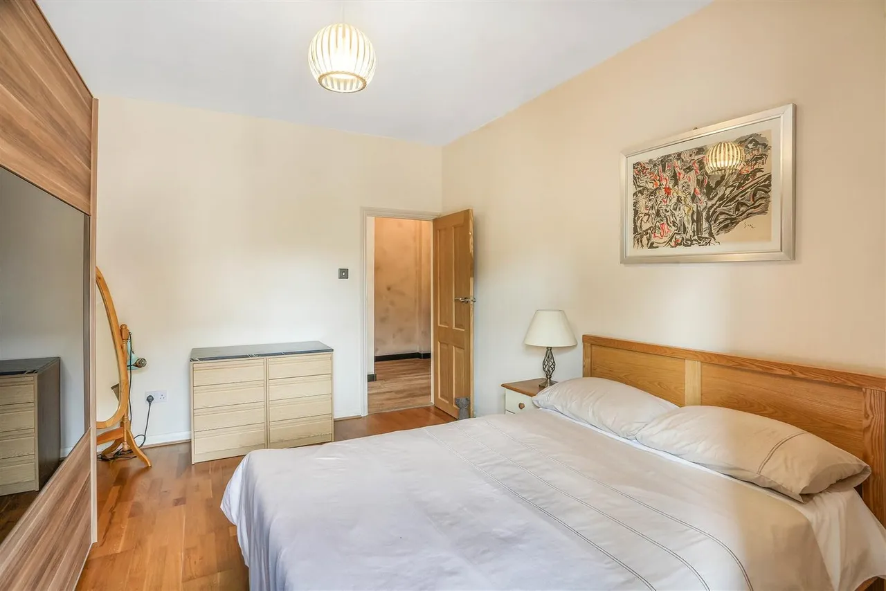 West Street, Carshalton, SM5 2PT, photo 6