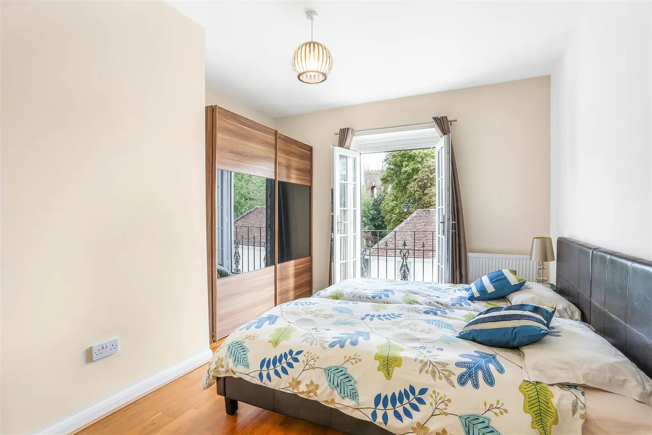 West Street, Carshalton, SM5 2PT, photo 7