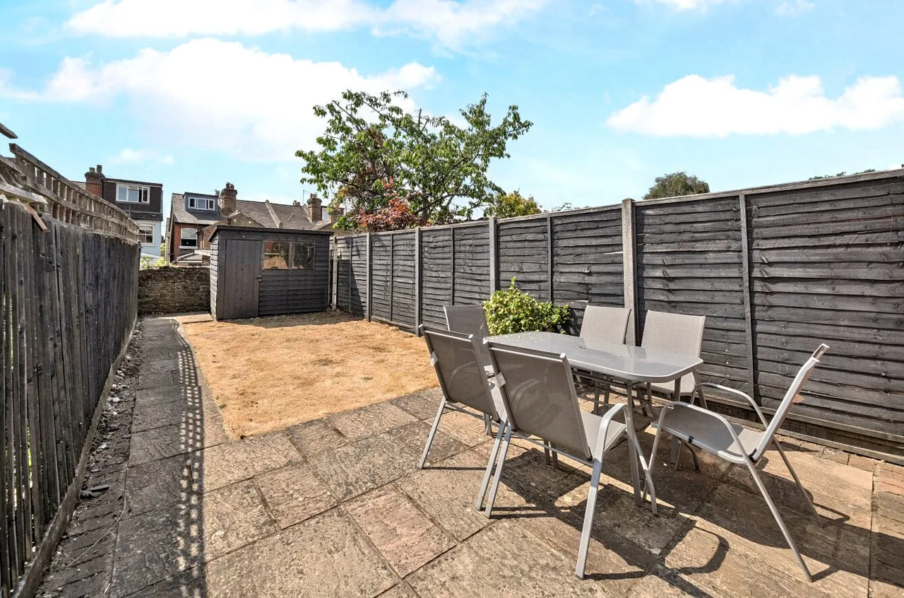 Drummond Road, Guildford, GU1, photo 7
