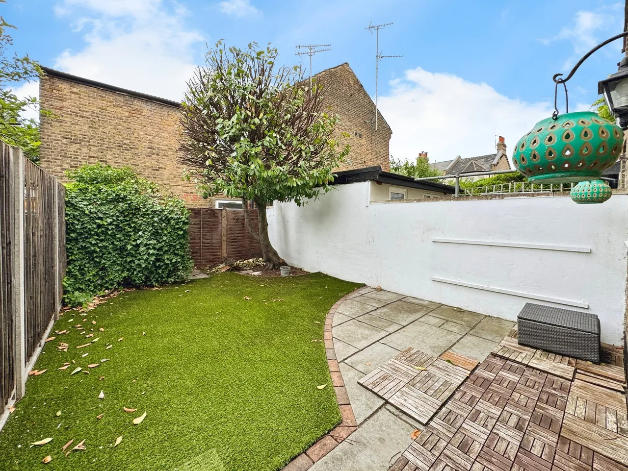 Balmoral Road, London, NW2, photo 3
