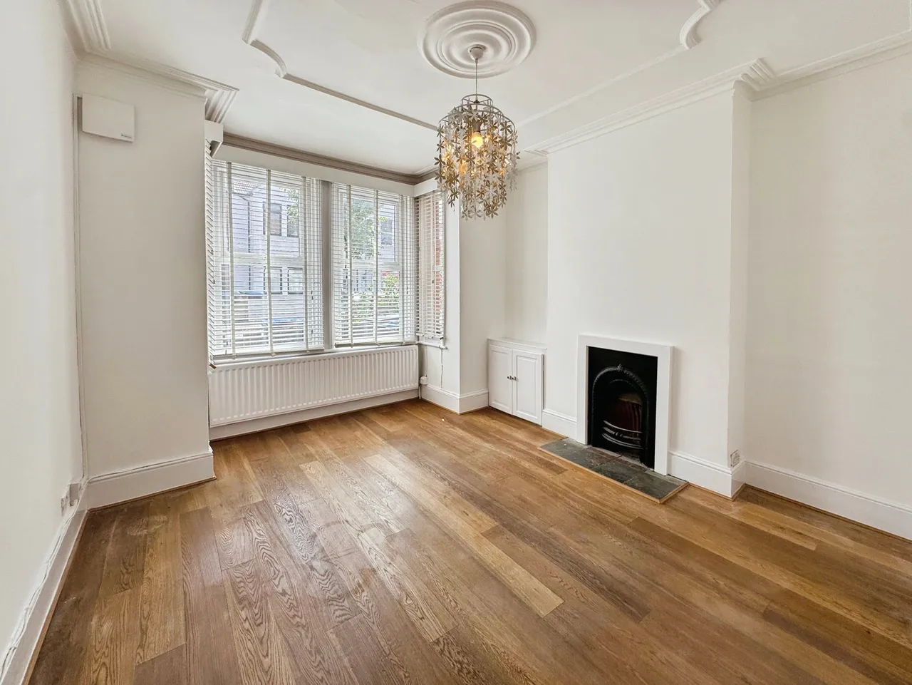 Balmoral Road, London, NW2, photo 2