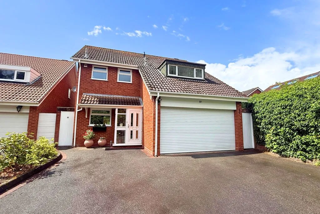 4 bed house for sale, Cricket Close, Walsall, WS5