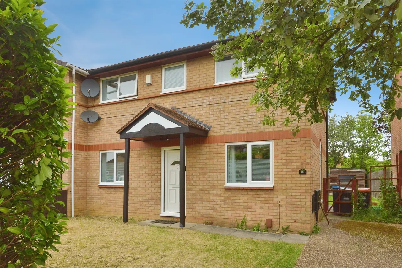 3 bed house for sale, Silicon Court, Shenley Lodge, MK5