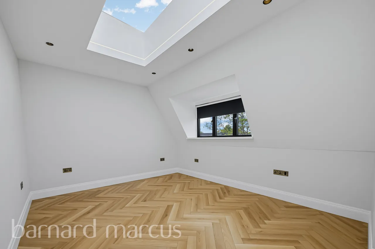 Winston Close, London, SW20, photo 5