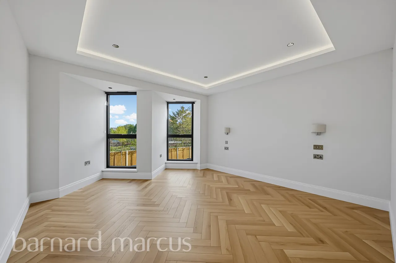 Winston Close, London, SW20, photo 3
