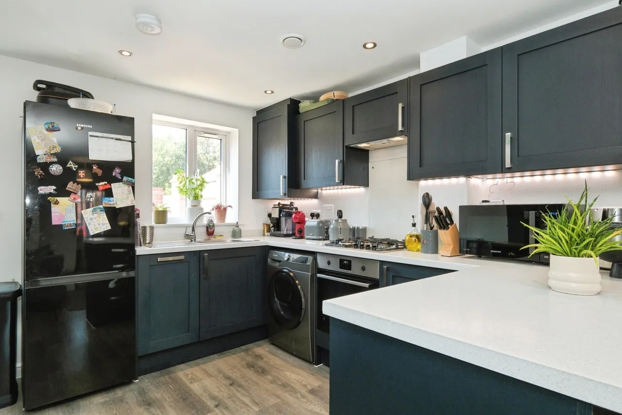 Bloom Close, Worthing, BN13, photo 6