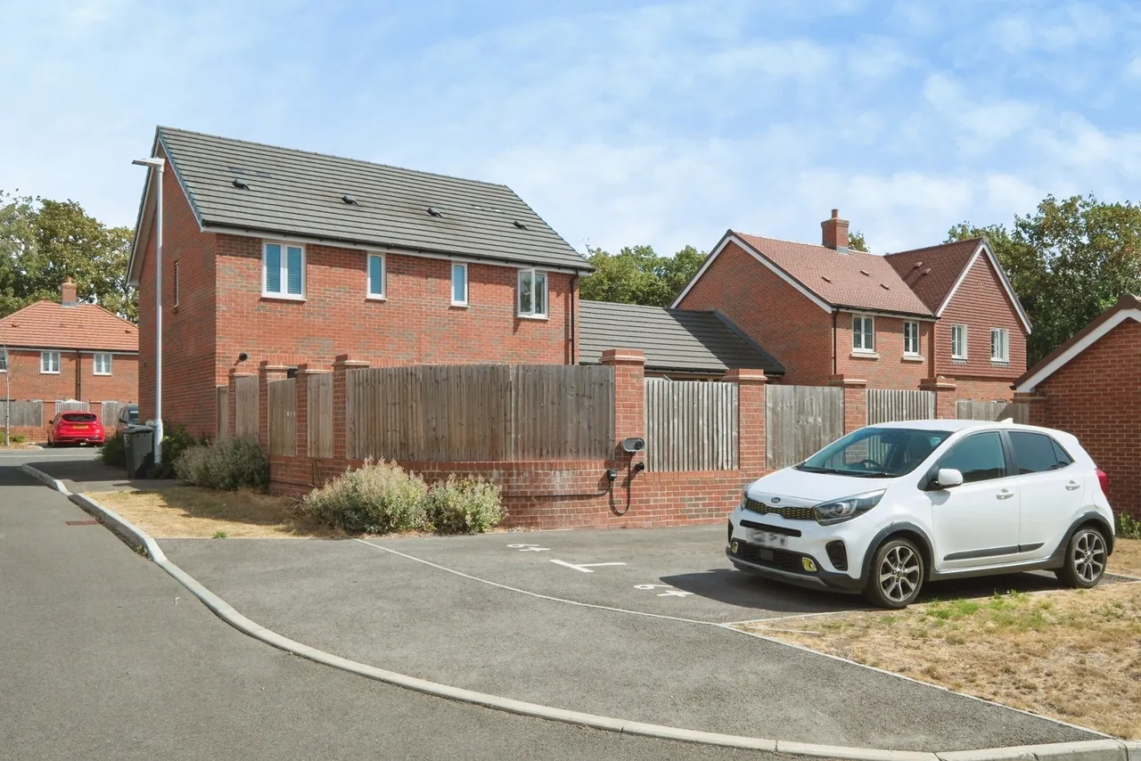Bloom Close, Worthing, BN13, photo 20
