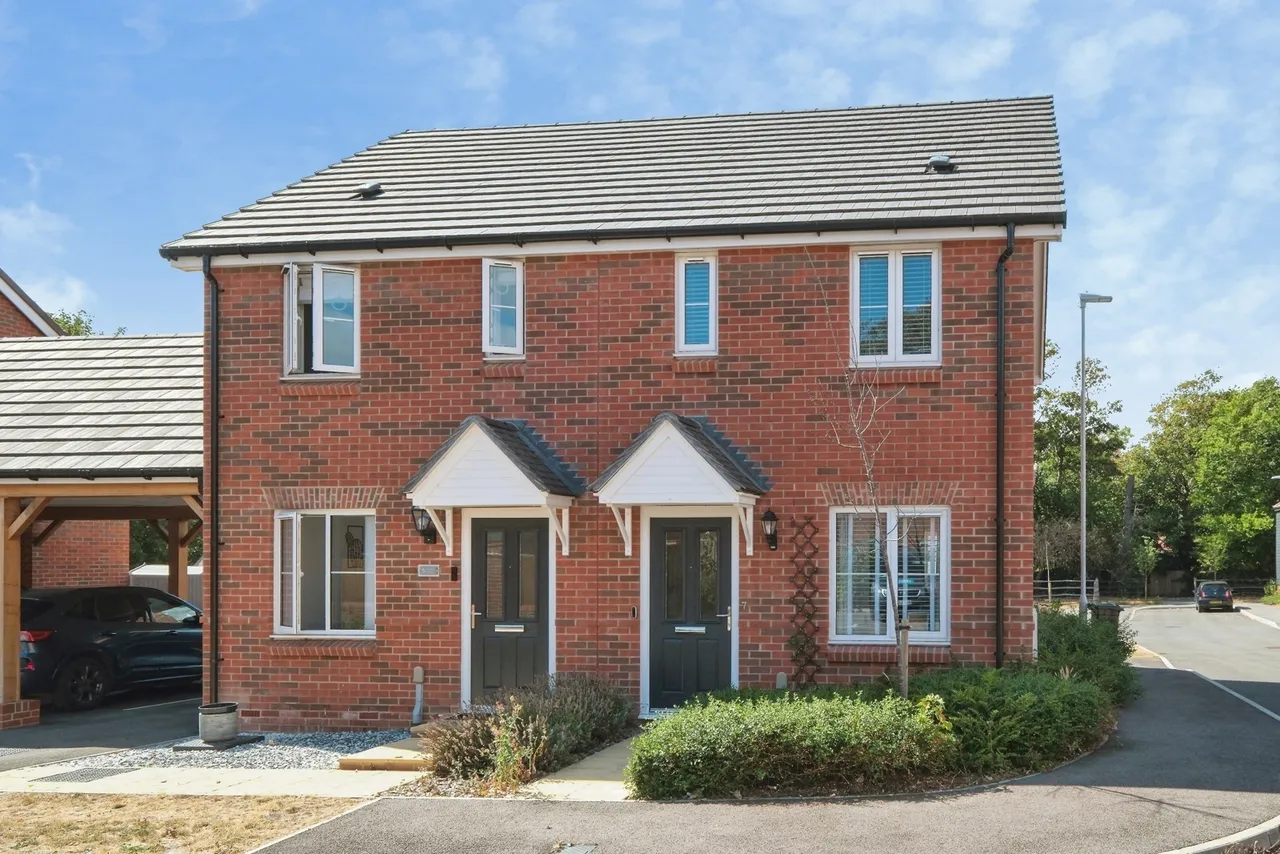 Bloom Close, Worthing, BN13, photo 2