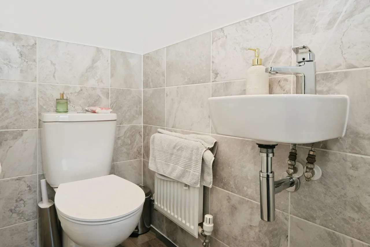 Bloom Close, Worthing, BN13, photo 8