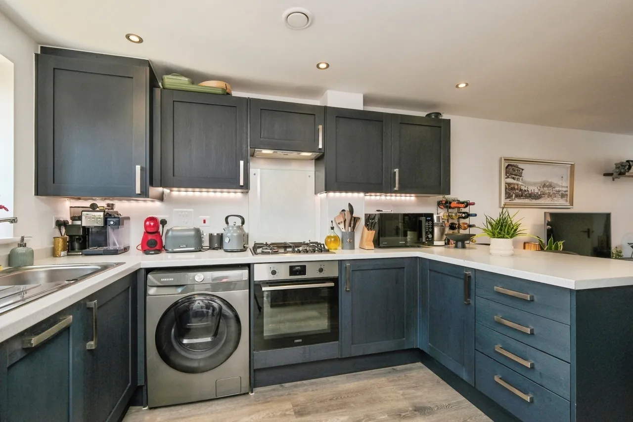 Bloom Close, Worthing, BN13, photo 7