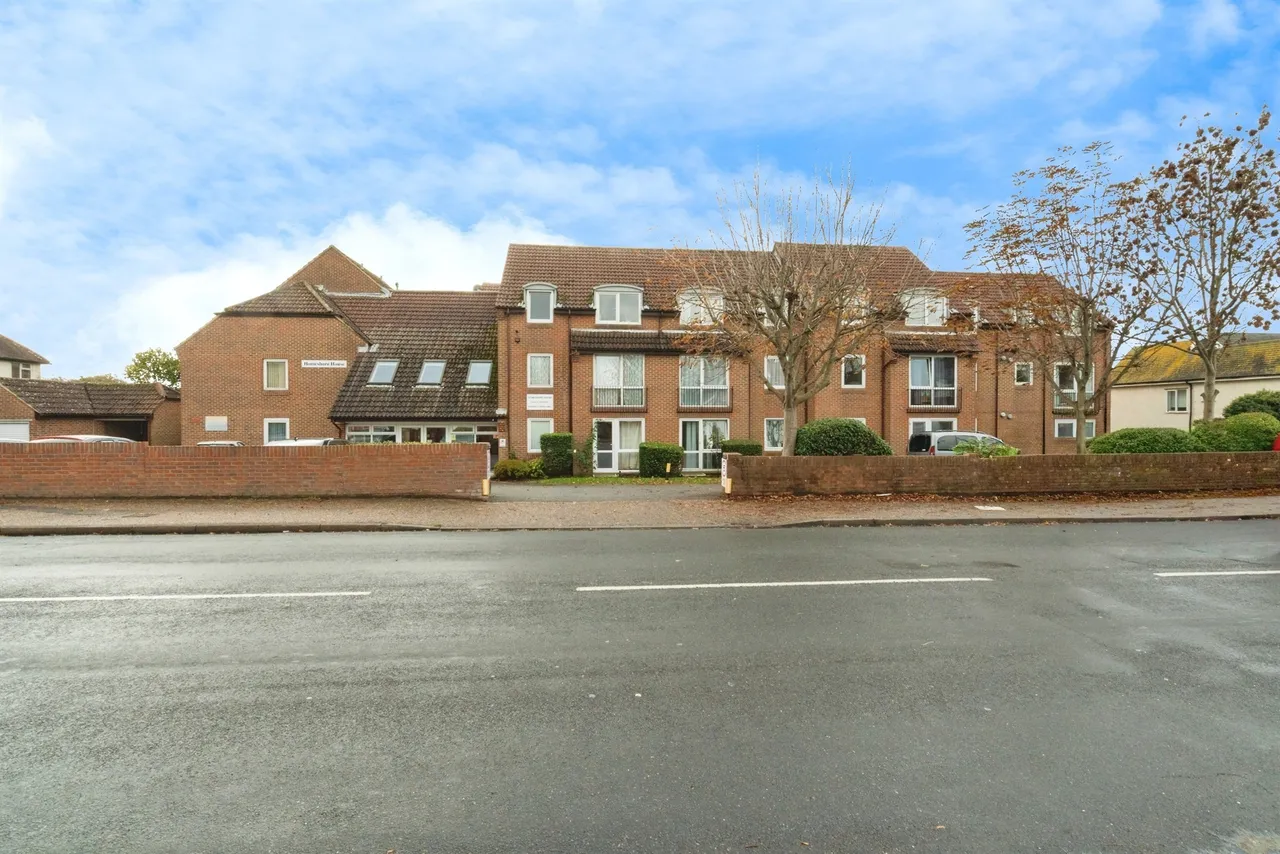 Sutton Road, Seaford, BN25, photo 12