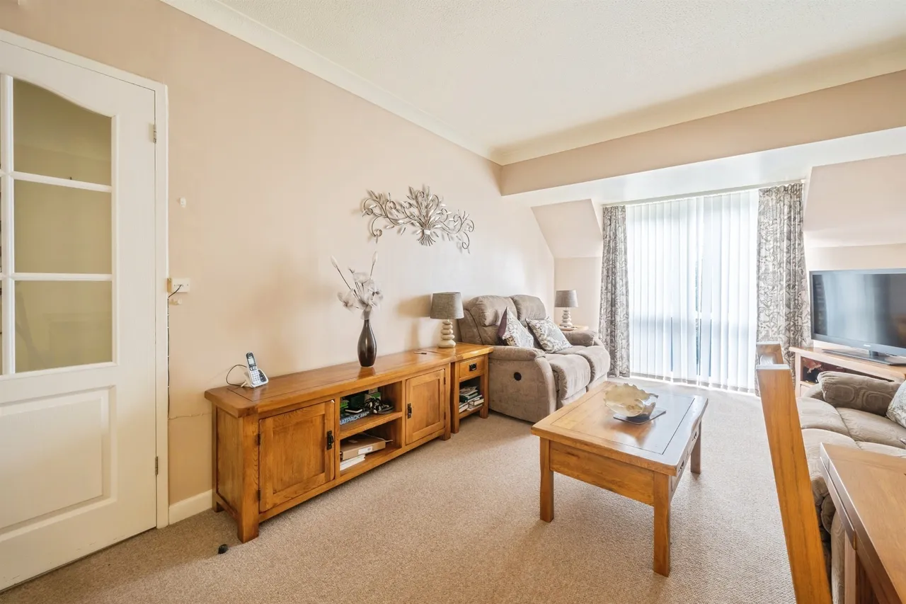 Sutton Road, Seaford, BN25, photo 6