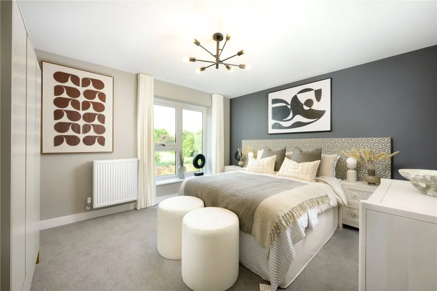 with 5 bedrooms in London Road, Newport, CB11, photo 7