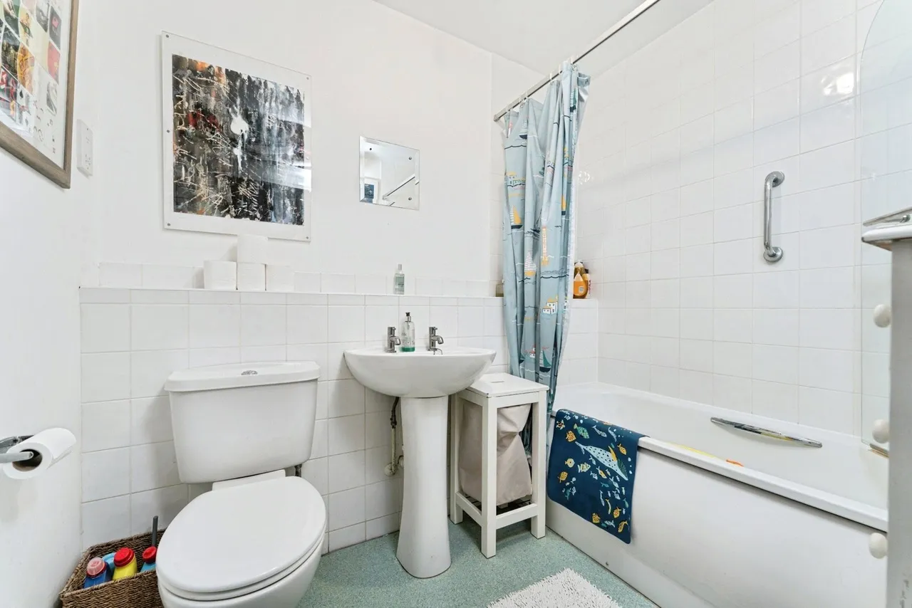 Pearl Close, Cambridge, Cambridgeshire, CB4, photo 11
