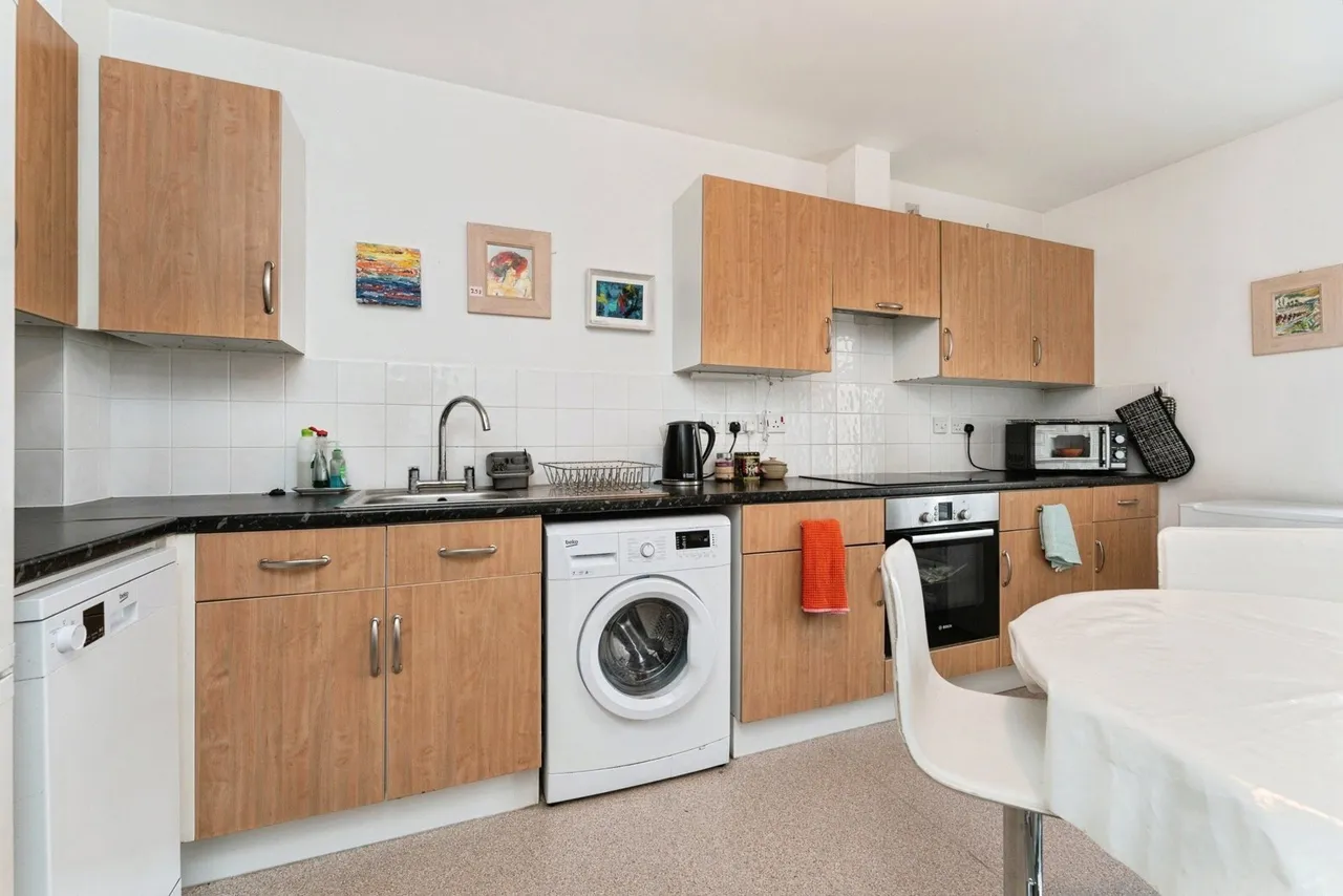 Pearl Close, Cambridge, Cambridgeshire, CB4, photo 5