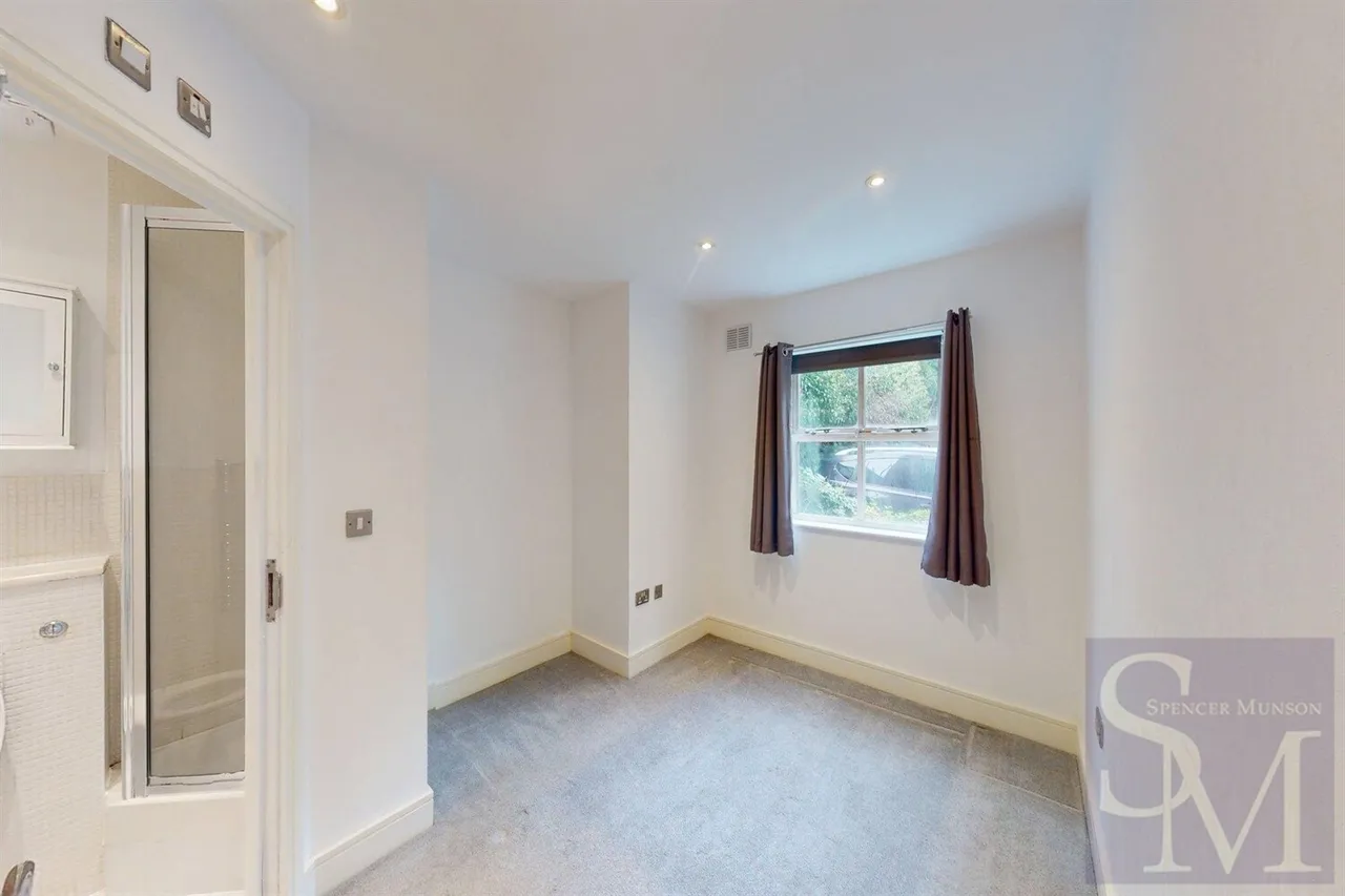 Station Road, Loughton, IG10, photo 9