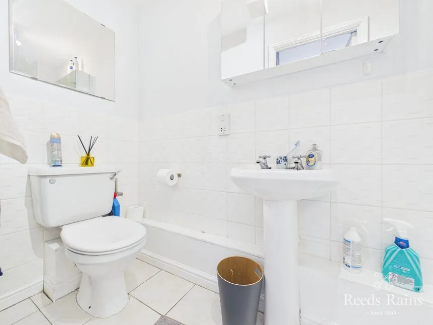 Archers Court, Crossgate Moor, DH1, photo 7