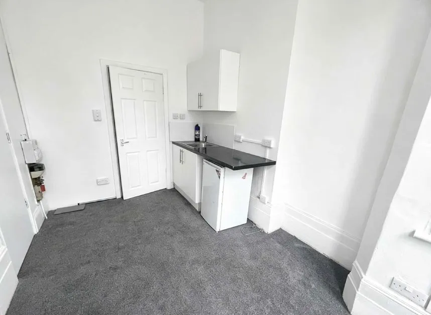 Sunningfields Road, Hendon, NW4, photo 4