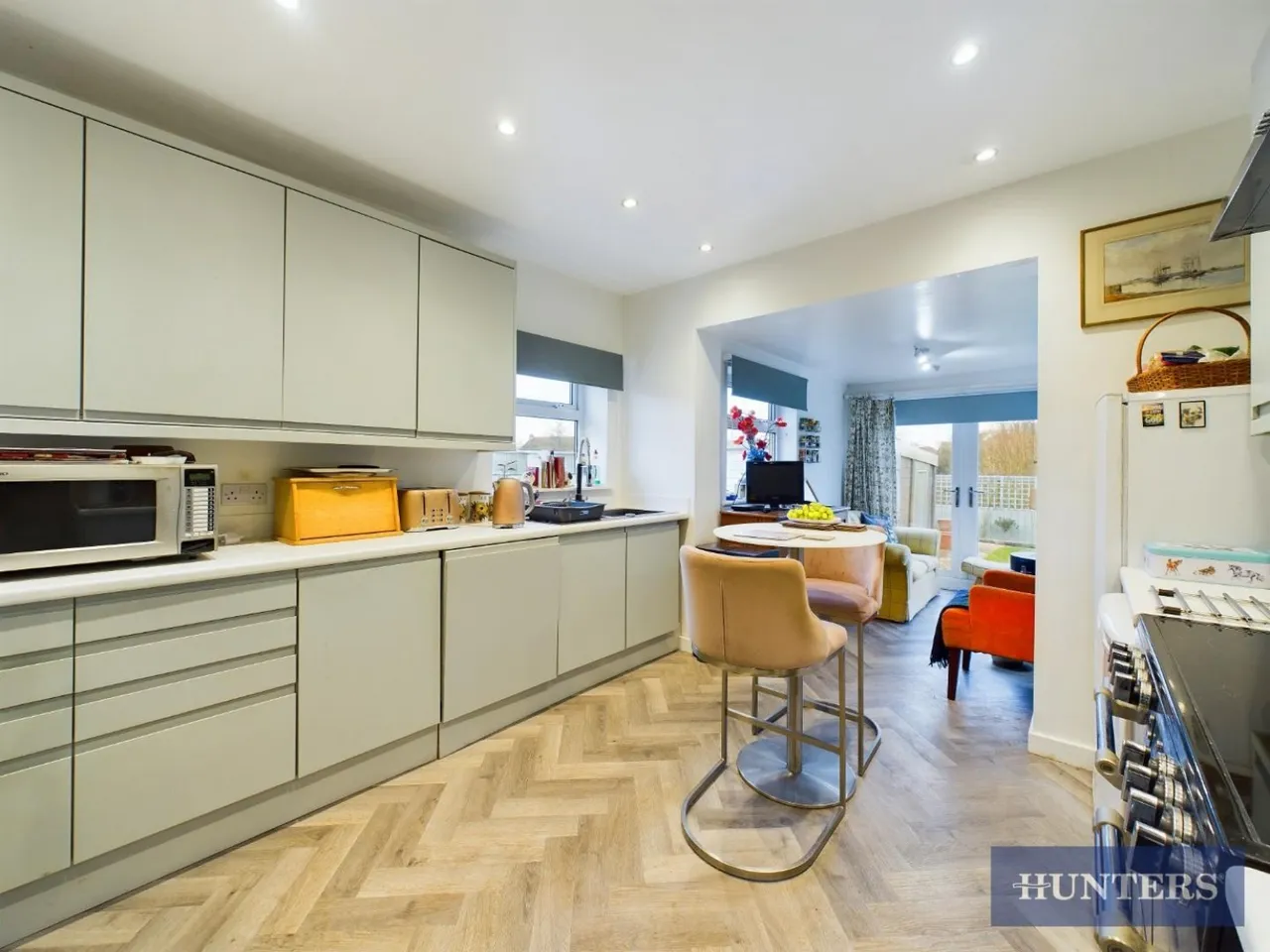 Cawthorne Crescent, Filey, YO14, photo 3