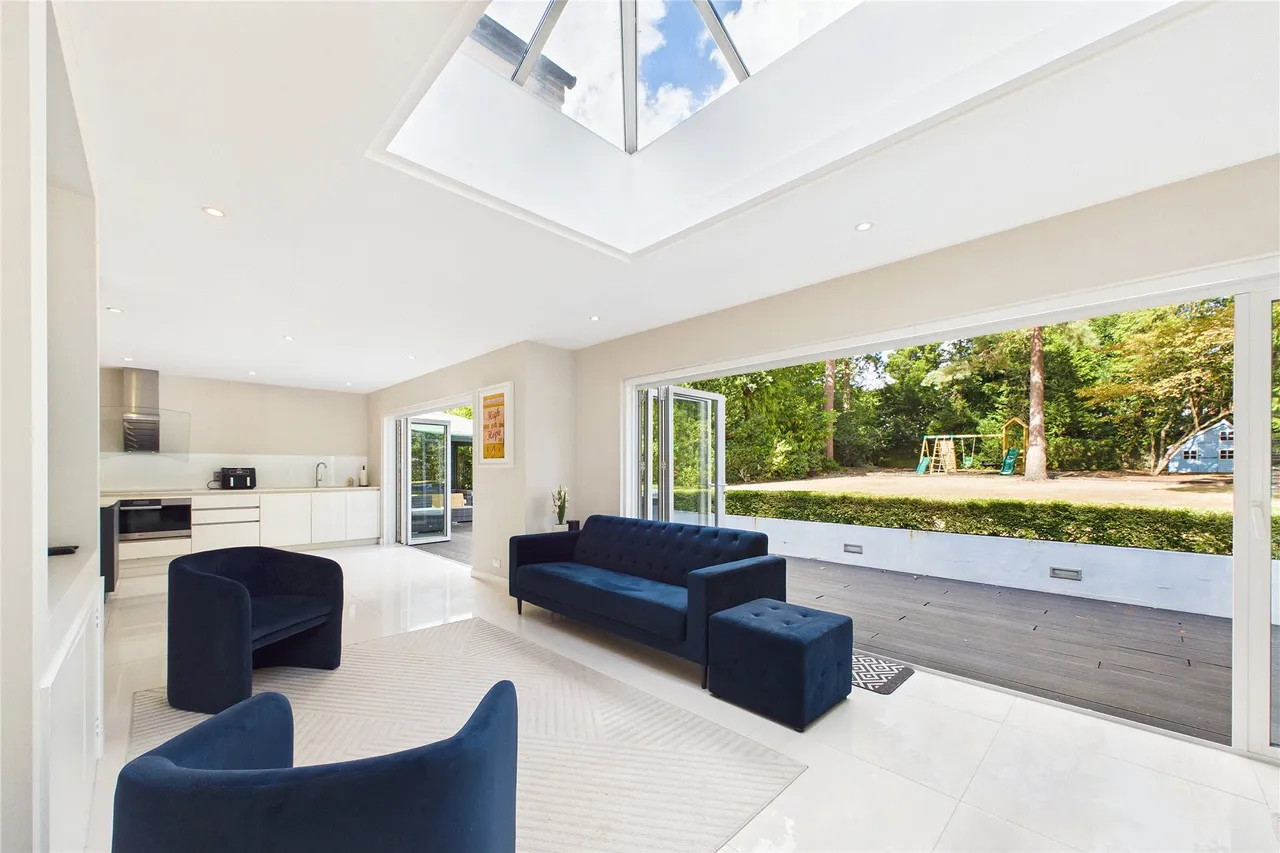 Parkway, Camberley, GU15, photo 7