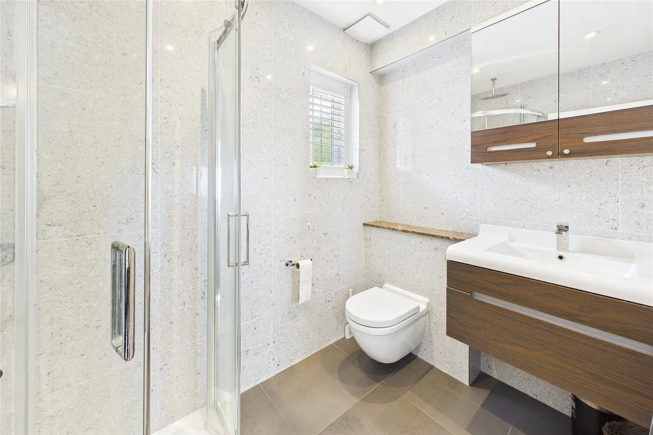 Parkway, Camberley, GU15, photo 22
