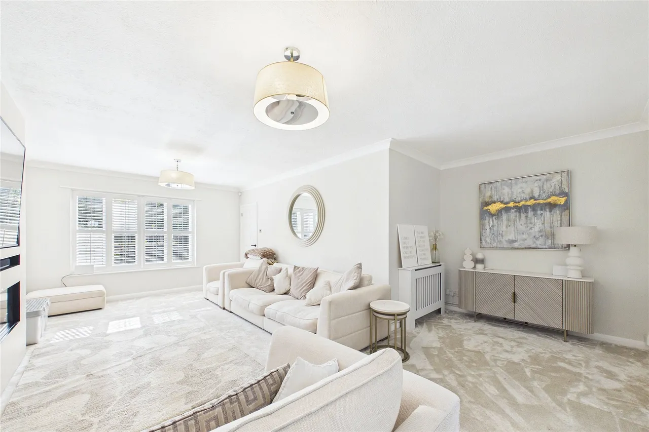 Parkway, Camberley, GU15, photo 11