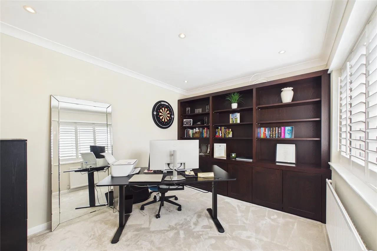 Parkway, Camberley, GU15, photo 14