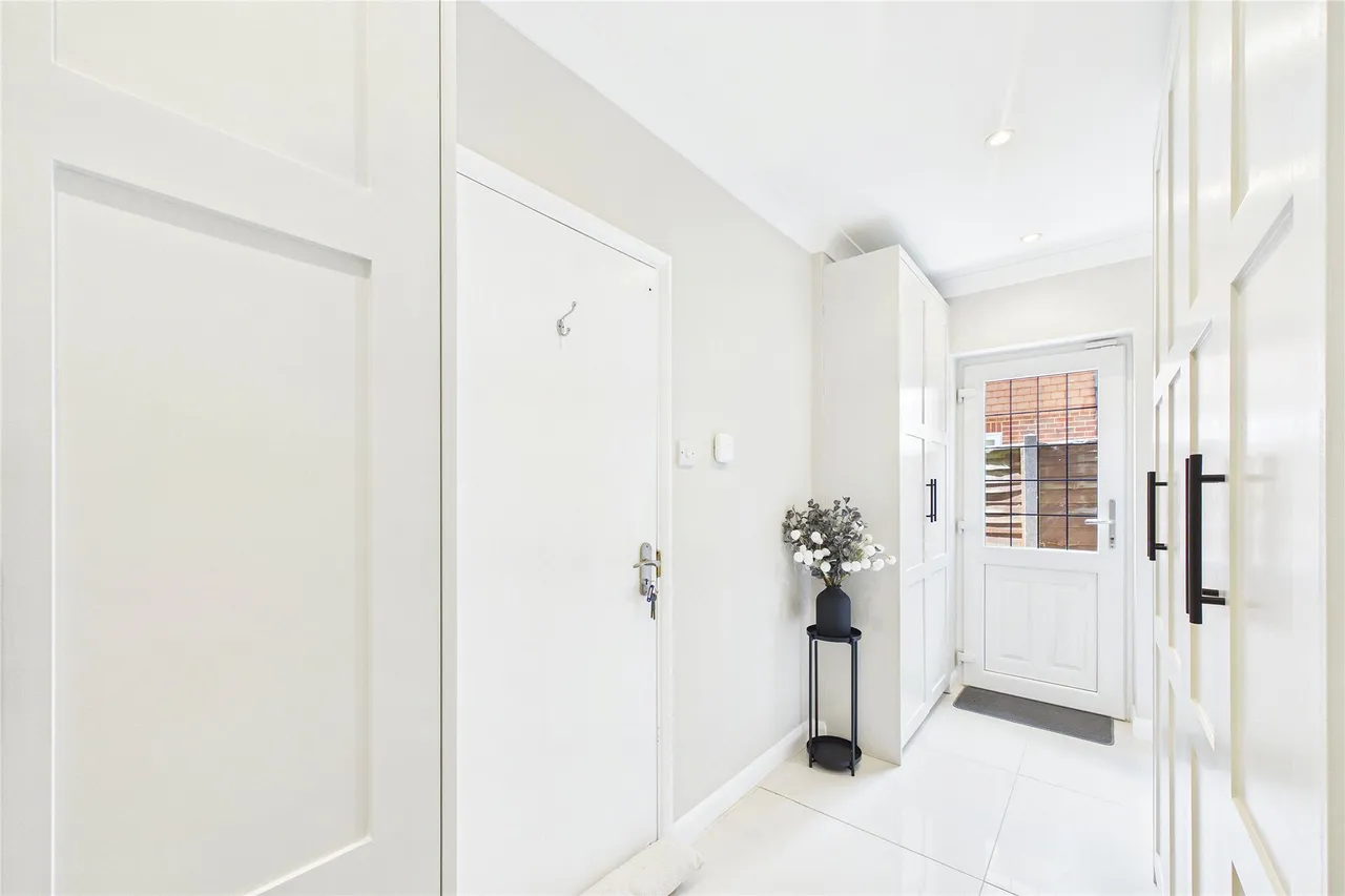 Parkway, Camberley, GU15, photo 10