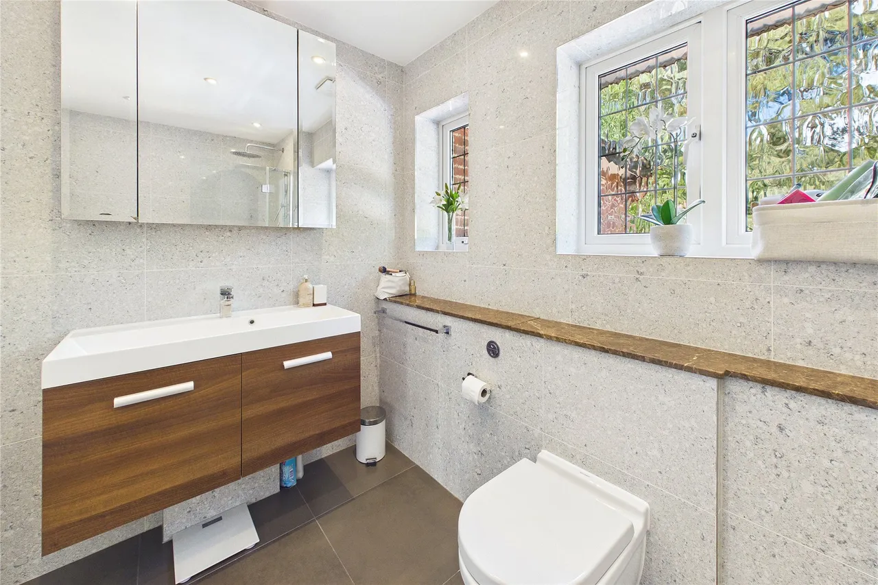 Parkway, Camberley, GU15, photo 23