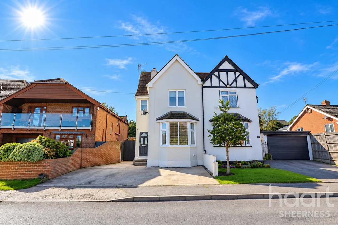 4 bed house for sale, Scarborough Drive, Sheerness, ME12