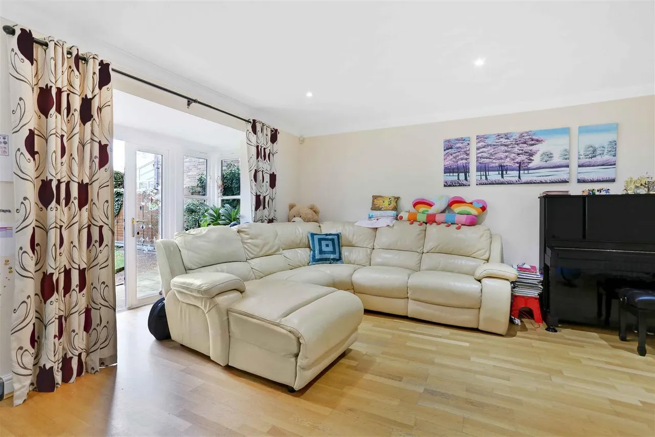 Jubilee Road, Cheam, SM3, photo 4