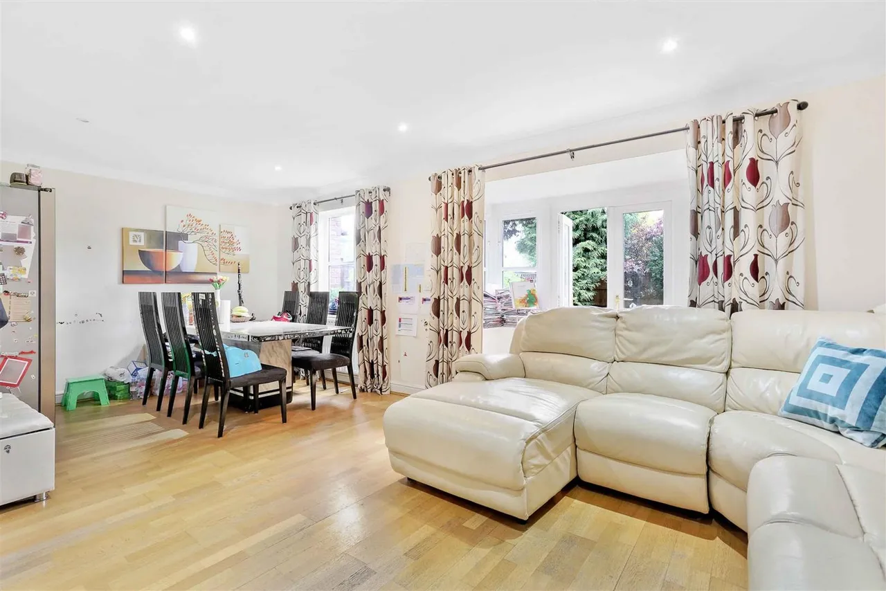Jubilee Road, Cheam, SM3, photo 2