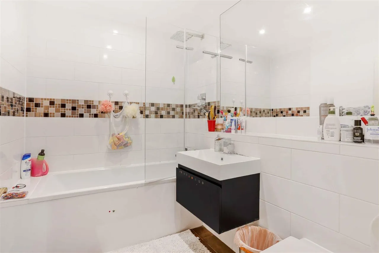 Jubilee Road, Cheam, SM3, photo 17