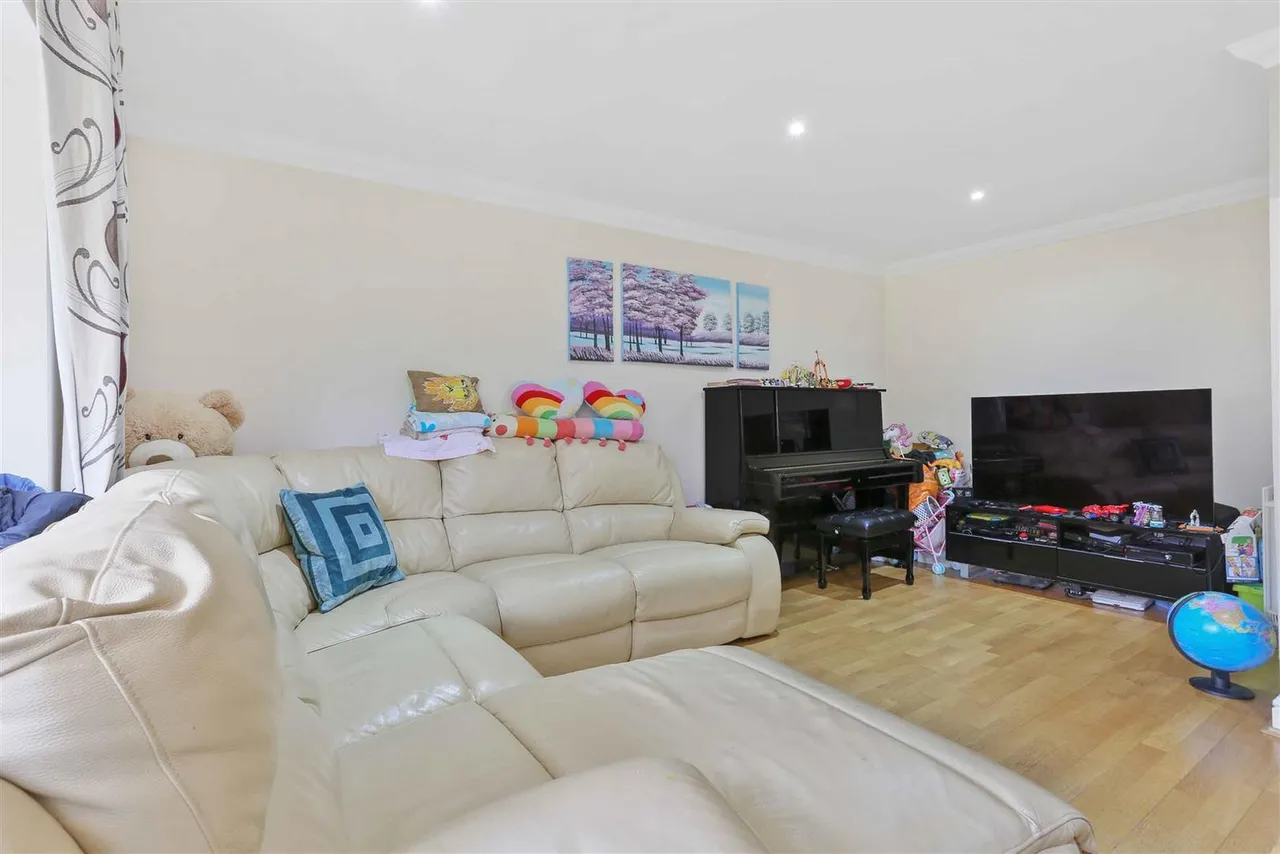 Jubilee Road, Cheam, SM3, photo 5