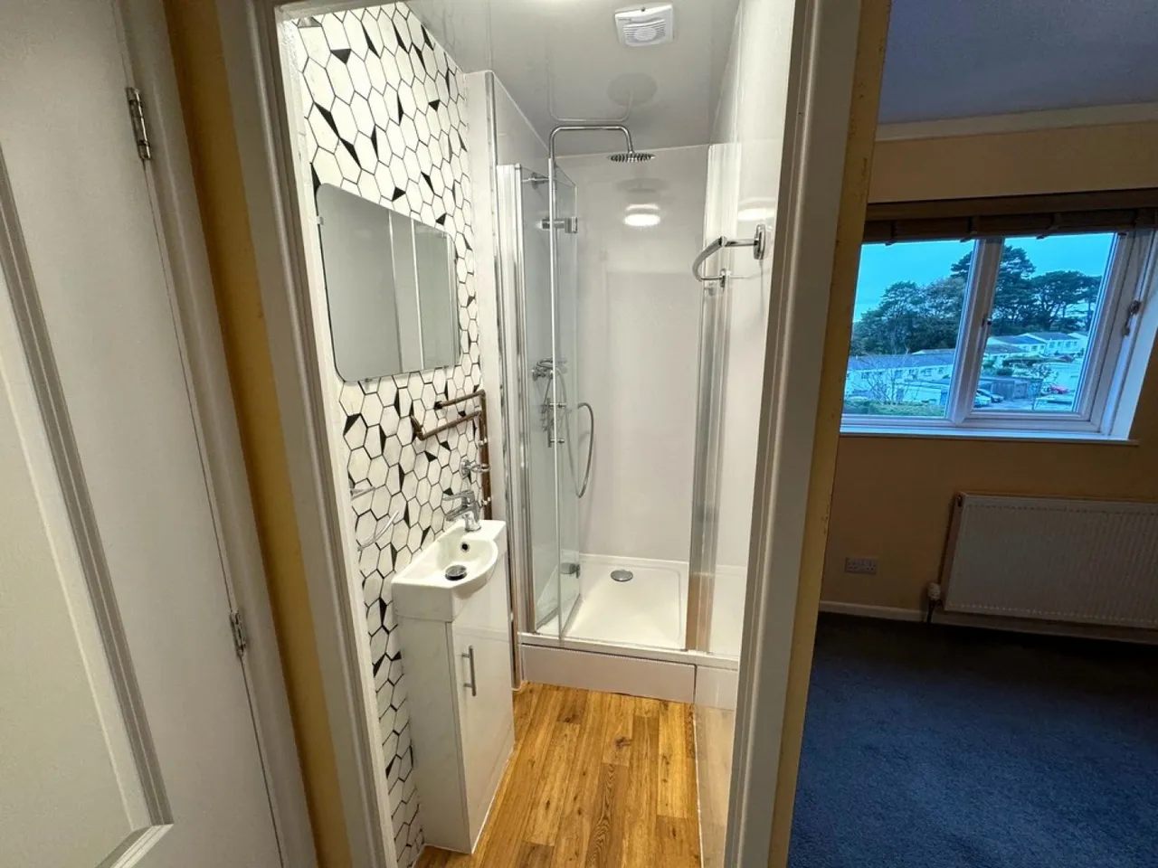 Lowenek Close, Falmouth, photo 8
