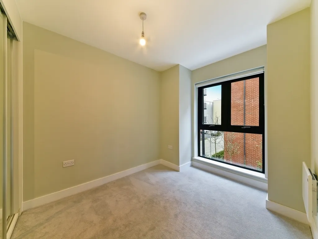 Market Street, Newbu, RG14, photo 4