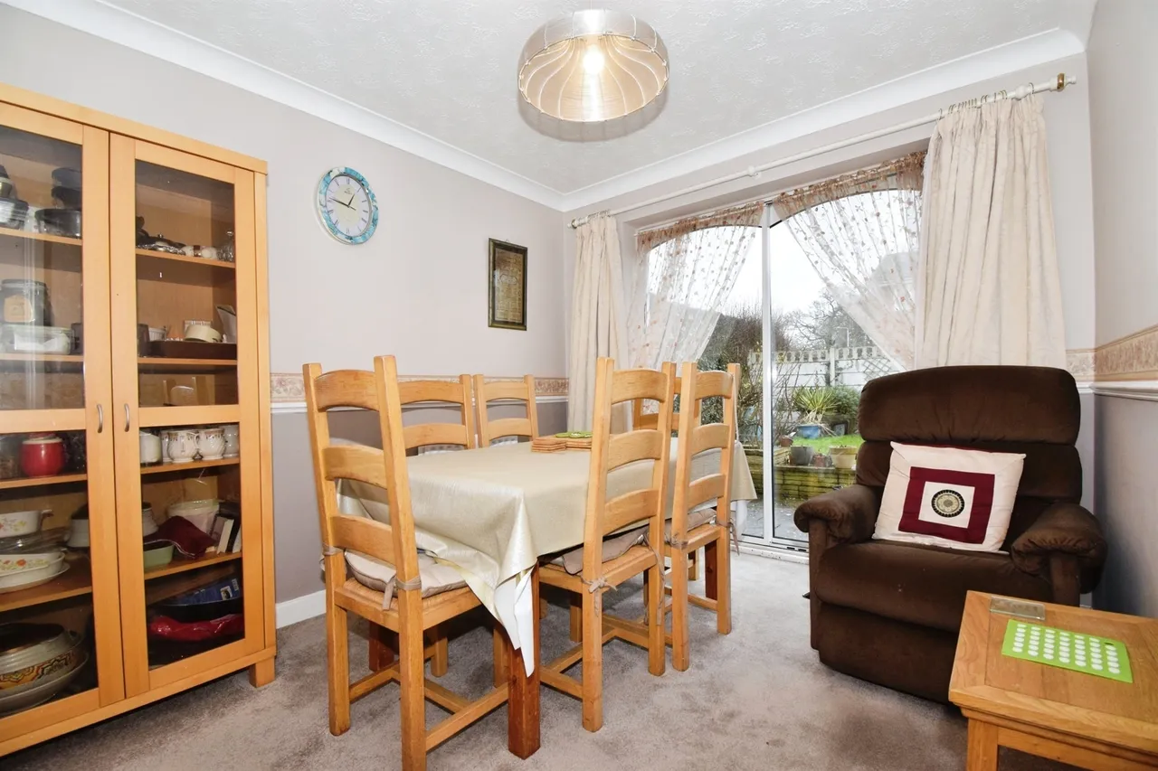 Poachers Place, Oadby, Leicester, photo 3
