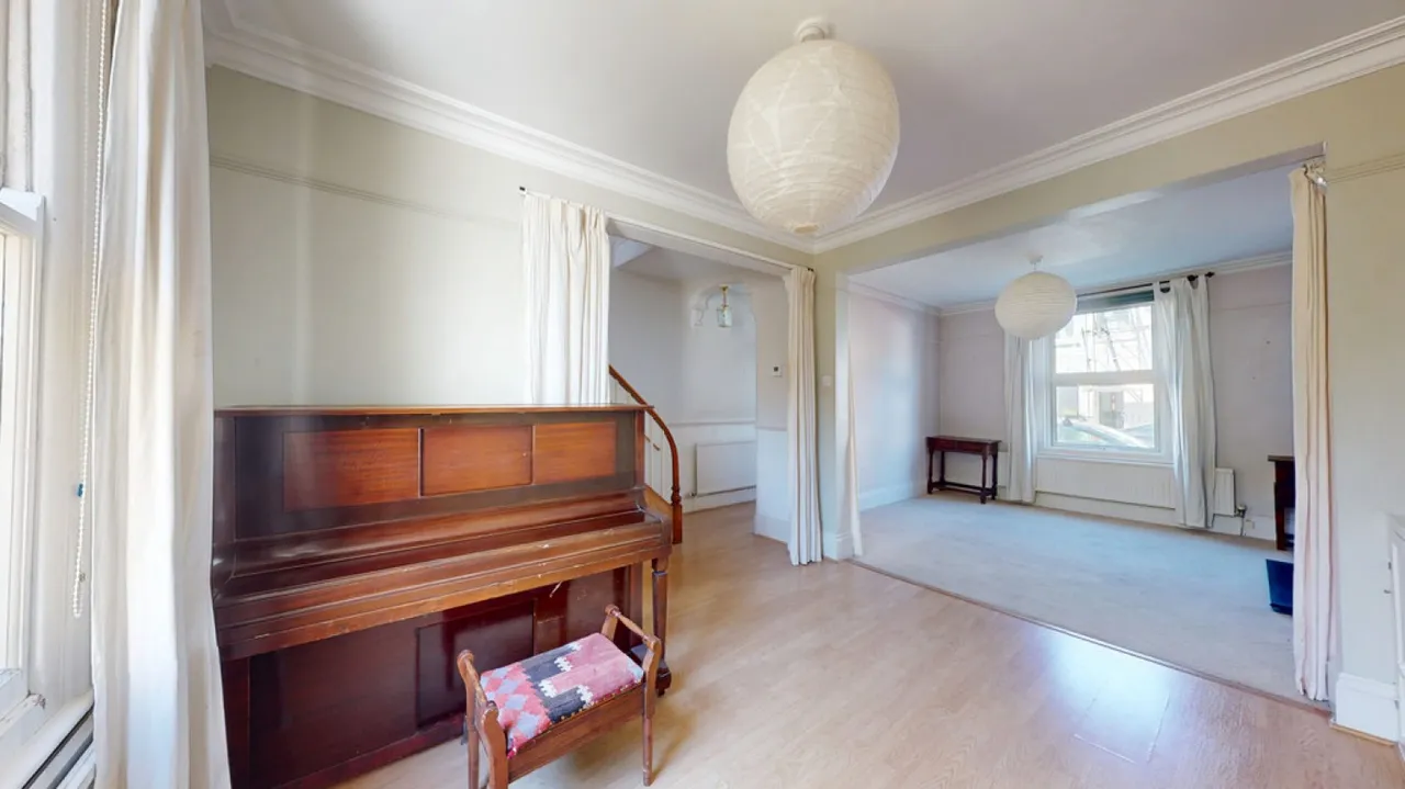 Brighton Road, Cheltenham, Gloucestershire, photo 9
